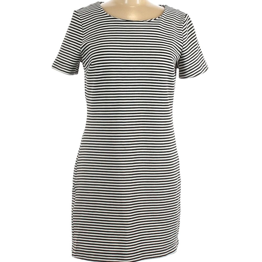 EUC Splendid Black White Striped Short Sleeve Casual Dress Size Medium Office